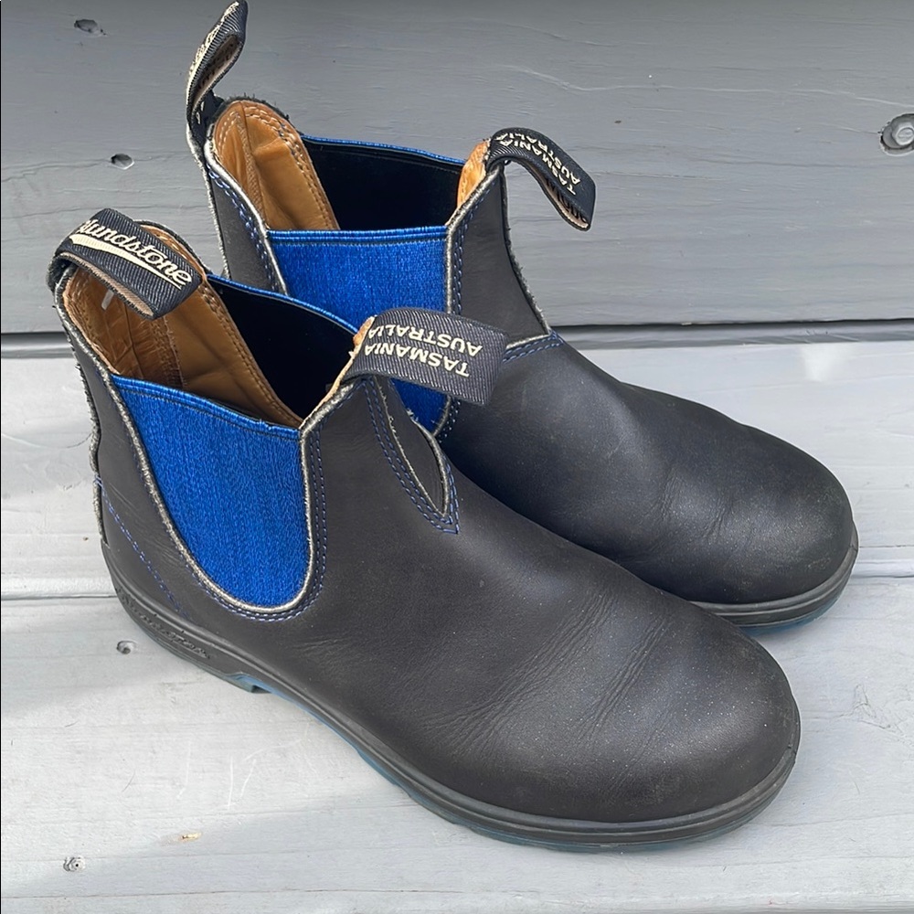 Blundstone Black and Blue Chelsea Boots